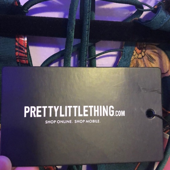 Pretty Little Things Floral Dress - Picture 3 of 6